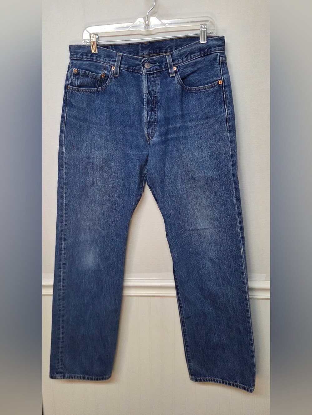 Levi's 501 Original Fit Jeans Men's 34x32 Button Fly Stonewash Vtg 2004. 0252